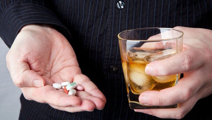 compatibility of antibiotics and alcohol intake