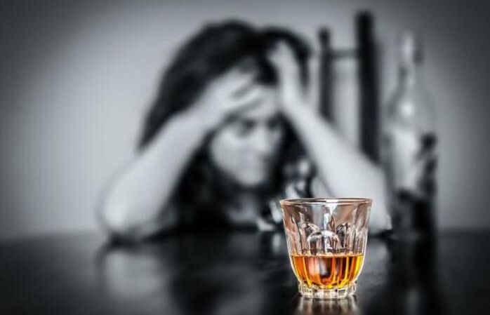 how to help a drinking woman stop drinking