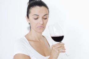 How to get out a woman who drinks wine
