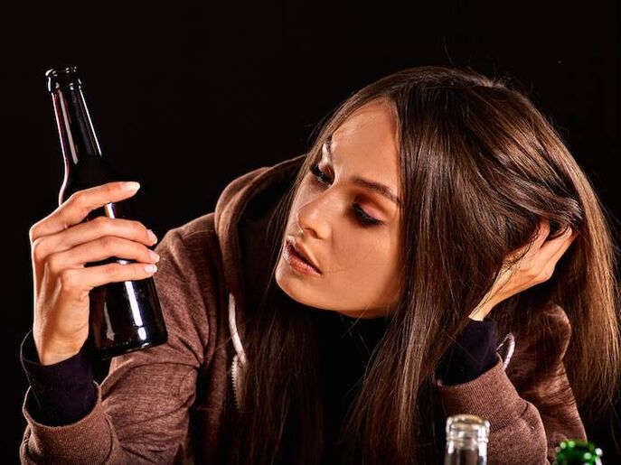 How to get rid of the girl's addiction with a bottle