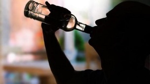 early signs and symptoms of alcoholism